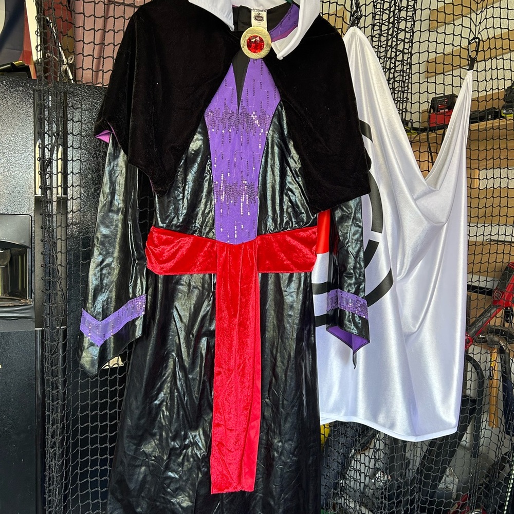 Disney Snow White evil queen